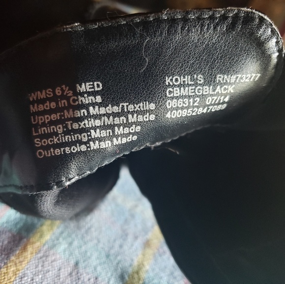 Faux leather approx. 2 inch heel ankle boots. - Picture 3 of 6